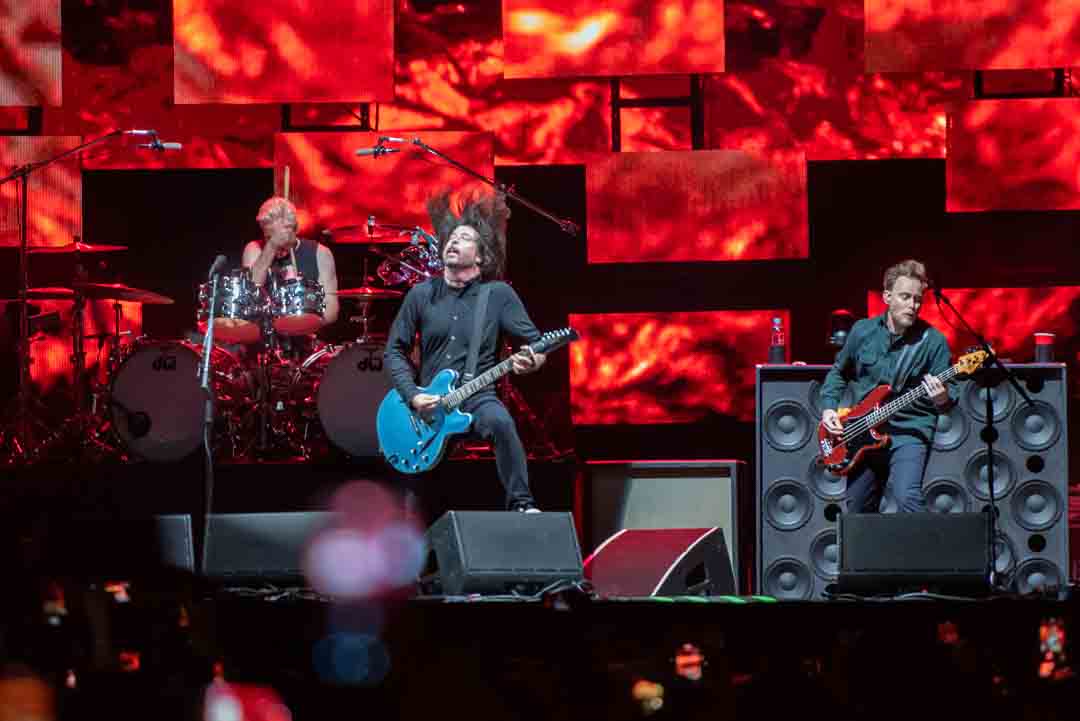 Foo Fighters chega ao Brasil com show em Curitiba antes do The